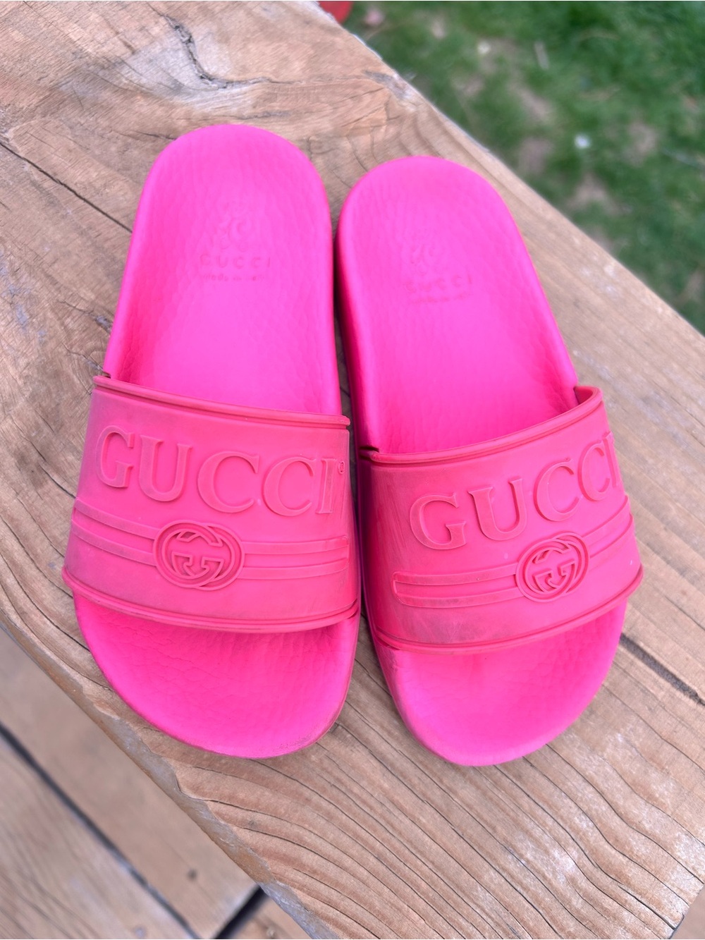 Gucci Hot Pink Kids Pursuit Resortwear Sandals Size 28 or 11